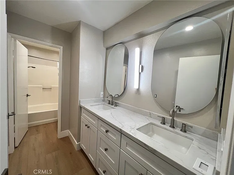 13220 Royalcrest Ct #183 — Photo 11
