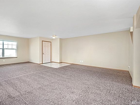 4th image of 17414 85th Avenue Ct E