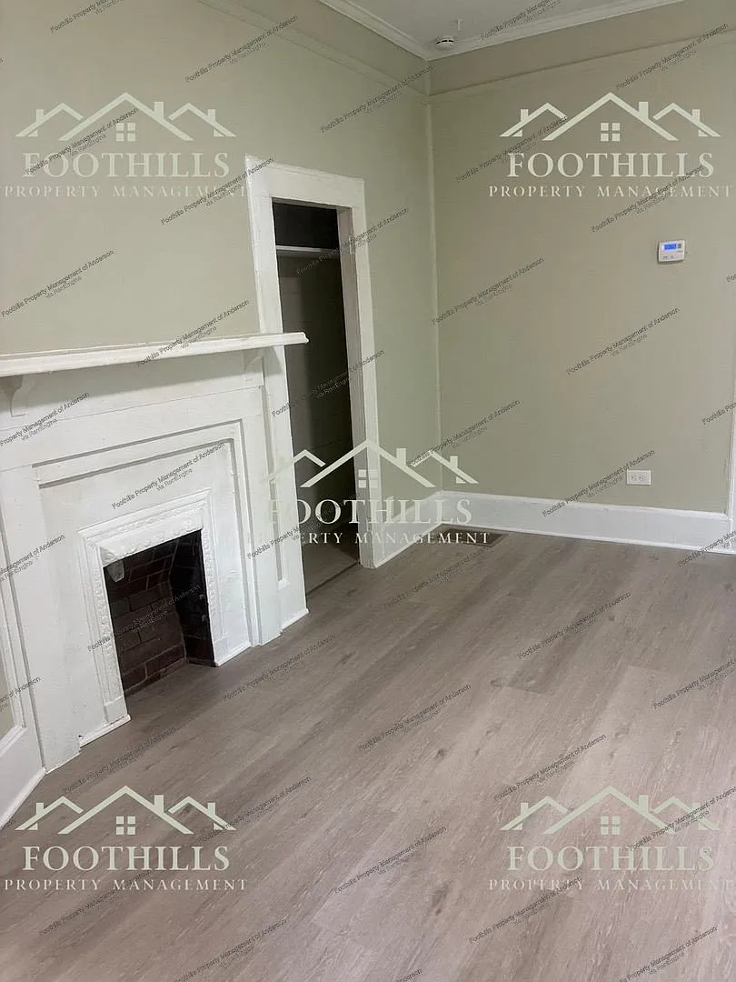 2 bed, 1.0 bath, 1034 sqft, $950 — Photo 3