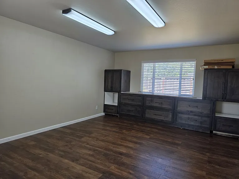 780 W Cotati Ave — Photo 46