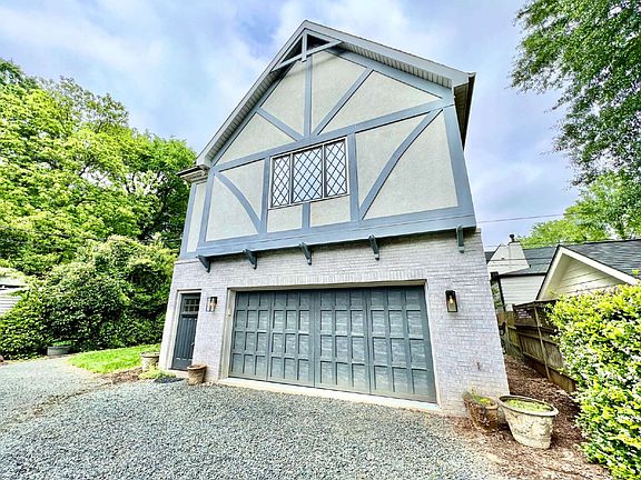 2nd image of 2637 Chesterfield Ave #B
