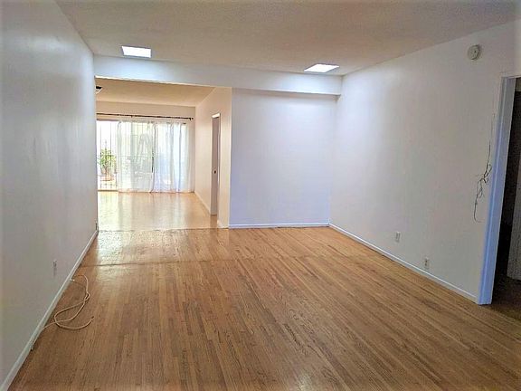 2nd image of 11015 Exposition Blvd