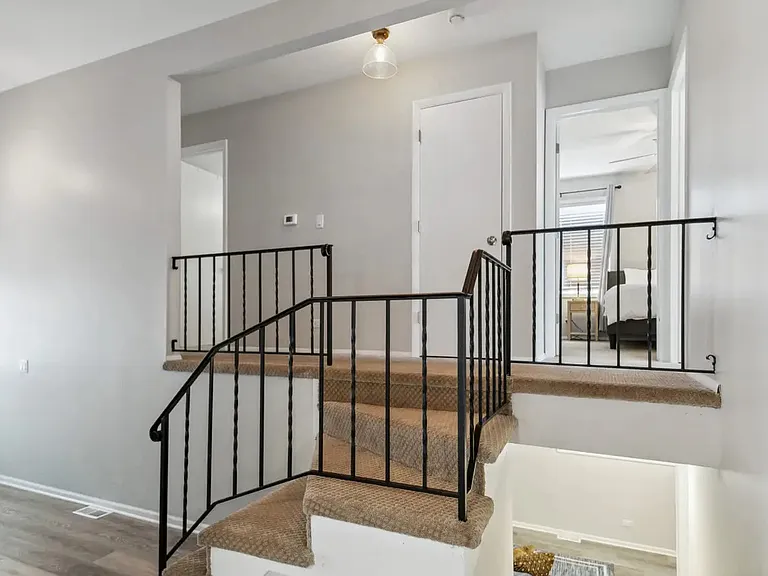 251 Harding Ave — Photo 9