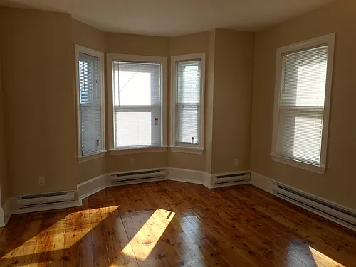 17 Pembroke St #1 Photo 1