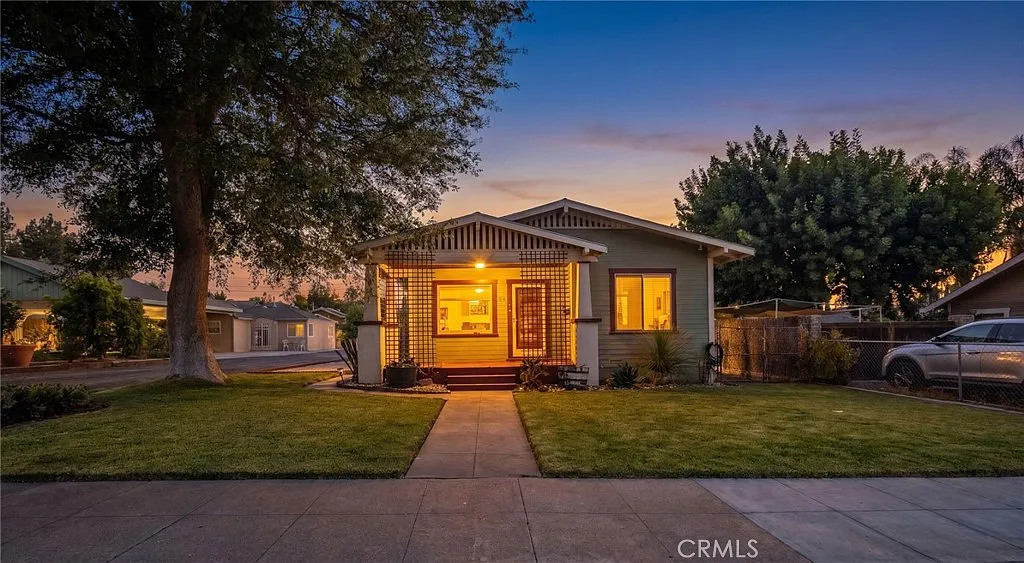 2 bed, 978 sqft, $3,100 — Photo 2