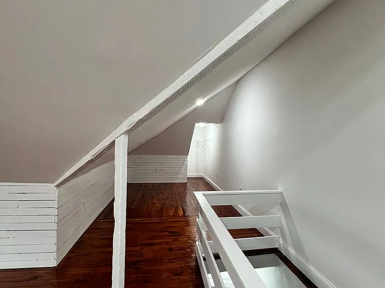 25 N Poplar St — Photo 22