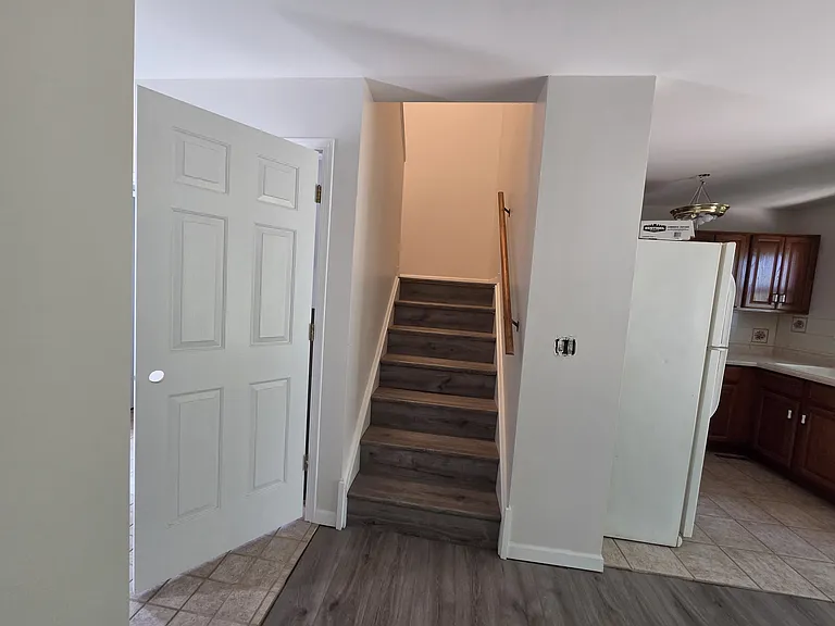 740 Village Cir — Photo 3