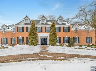 1 Seton Ln, Mahwah, NJ 07430