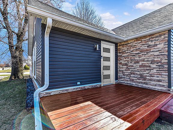 2nd image of 7303 W 75th St