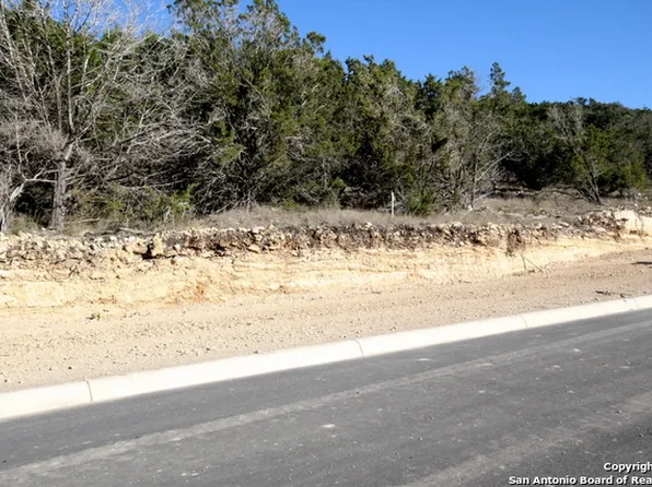 619 Winding Ravine, San Antonio, TX 78258