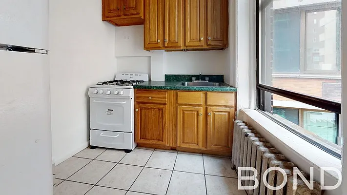 Rented by Bond New York | media 20