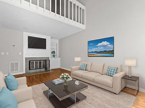 4350 Hunters Club Dr, Raleigh, NC 27606