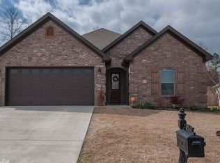 137 Nantucket Loop, Maumelle, AR 72113