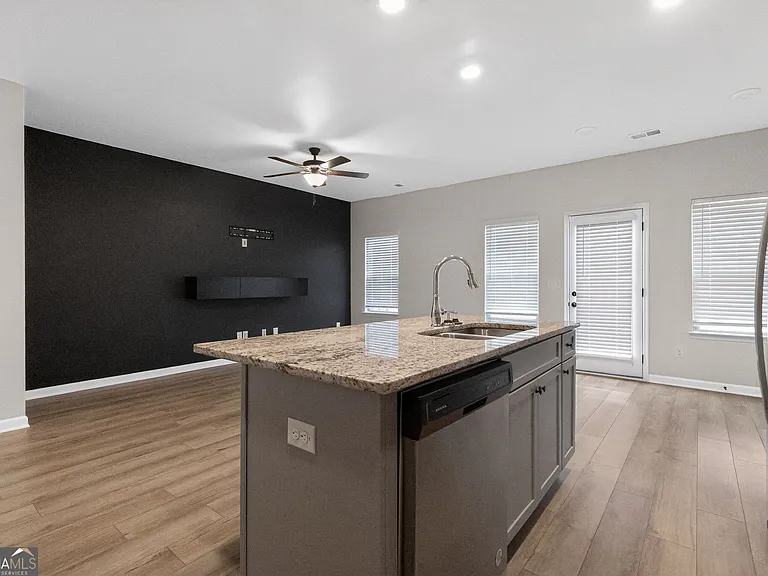 7151 Chara Ln — Photo 6