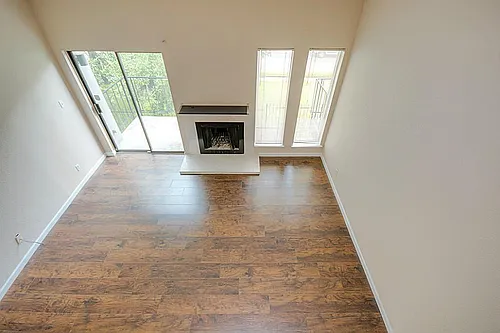 10811 Richmond Ave Photo 1