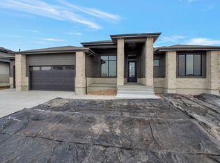 298 N Amber Ln W, Layton, UT 84041