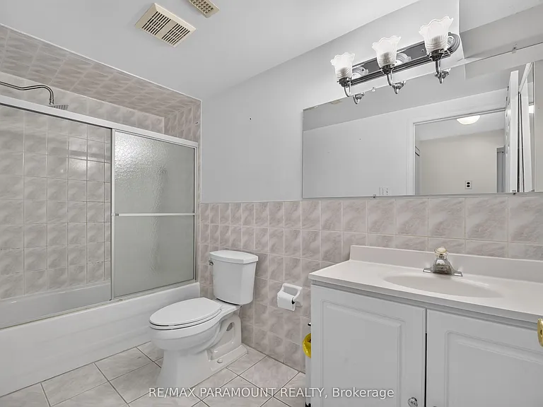 47 Cloverdale Dr — Photo 30