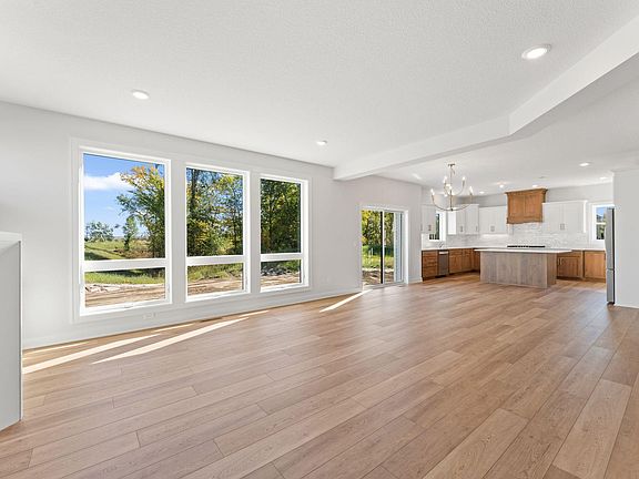 2nd image of 2031 Avon Ln
