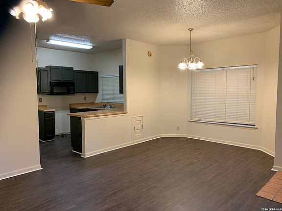 3rd image of 8441 FOREST RIDGE DR