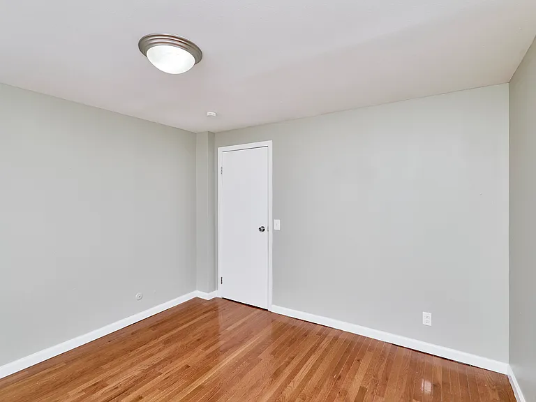 5500 Pershing Ave #44 — Photo 23