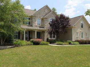 2990 Creekwood Estates Dr, Blacklick, OH 43004