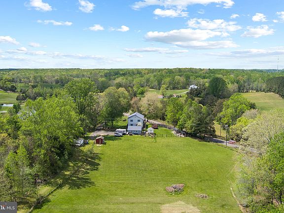 5th image of 15 Farmers Ln