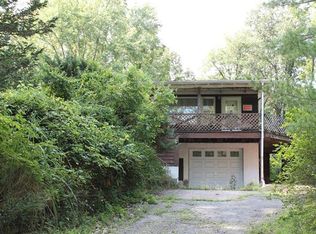 8615 Lower Marine Rd, Troy, IL 62294