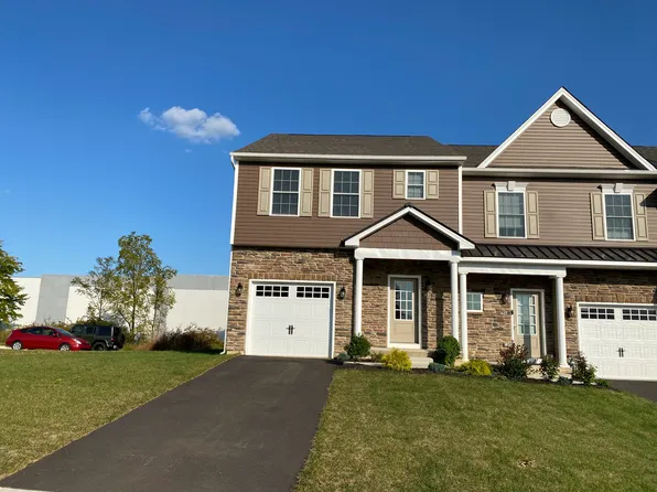 1431 Black Forest Dr, Allentown, PA 18104