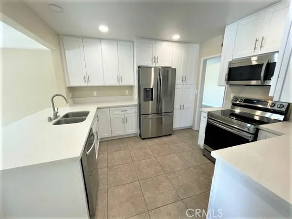 6131 E Belen St, Long Beach, CA 90815