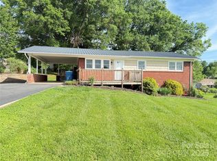 1303 Rambling Acres Cir, Lenoir, NC 28645