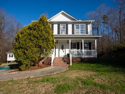 16 Shanda Ct, Thomasville, NC, 27360