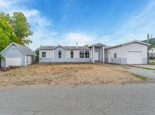 540 L St, Riddle, OR 97469