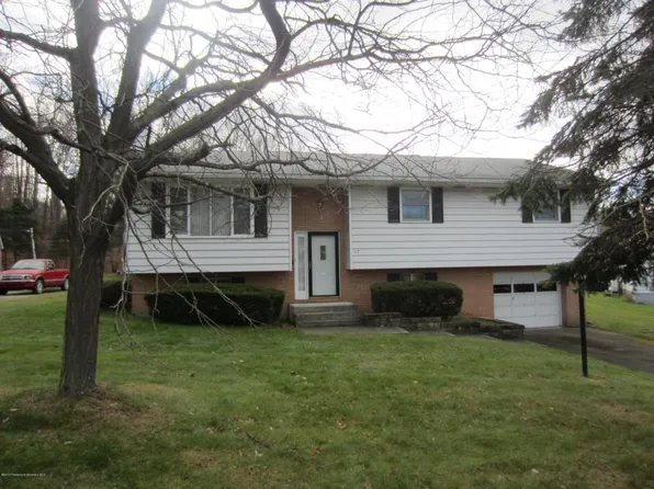 117 Hemlock Dr #L-5, Clarks Summit, PA 18411