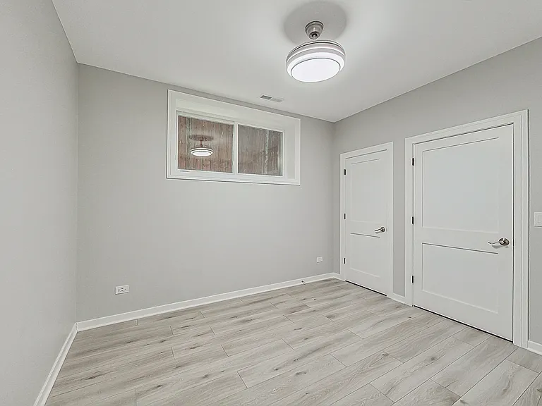 6626 S Ingleside Ave — Photo 31