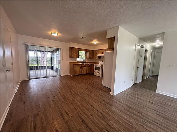5th image of 2343 S Tennyson Point
