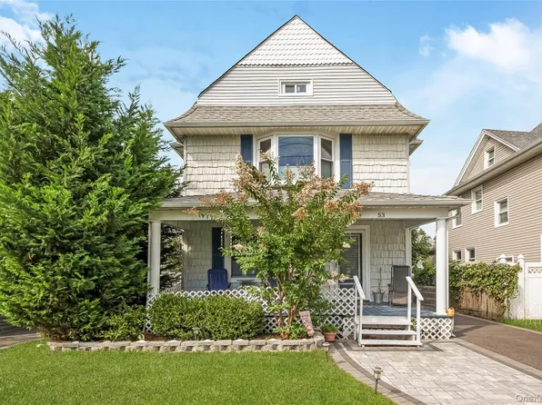 53 Thorne Street, Patchogue, NY 11772