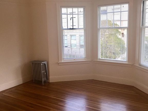 2nd image of 2325 Jackson St APT 202