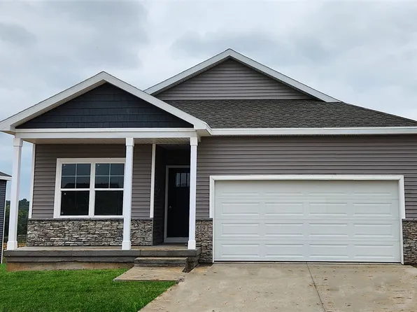517 42nd St SW, Altoona, IA 50009
