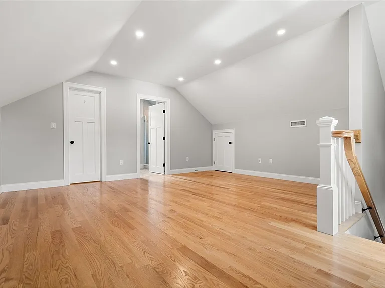46 Mokema Ave — Photo 32