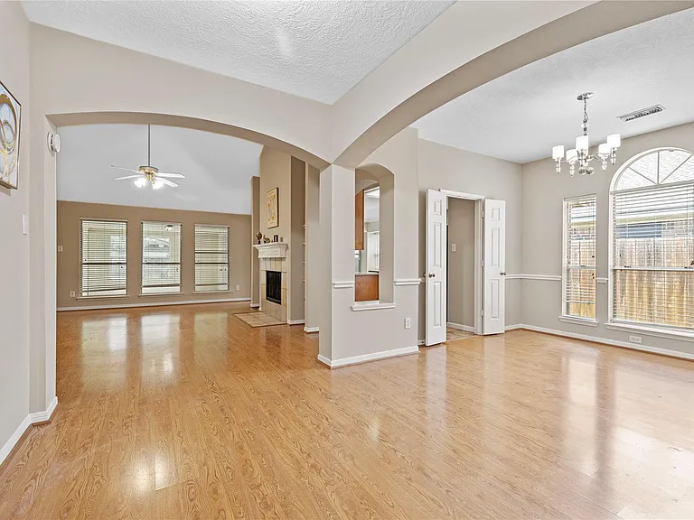8619 Bridge Park Dr — Photo 4