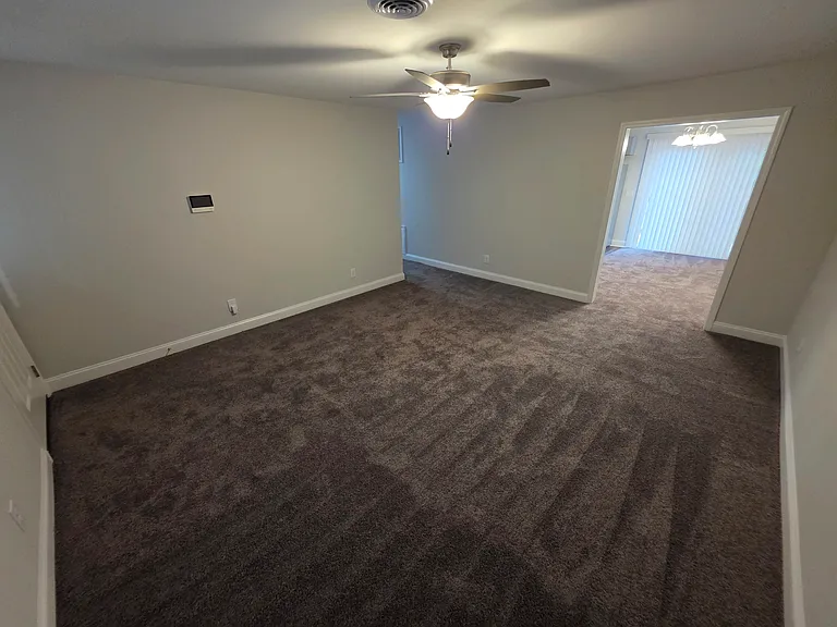 609 N Main St #609 — Photo 9