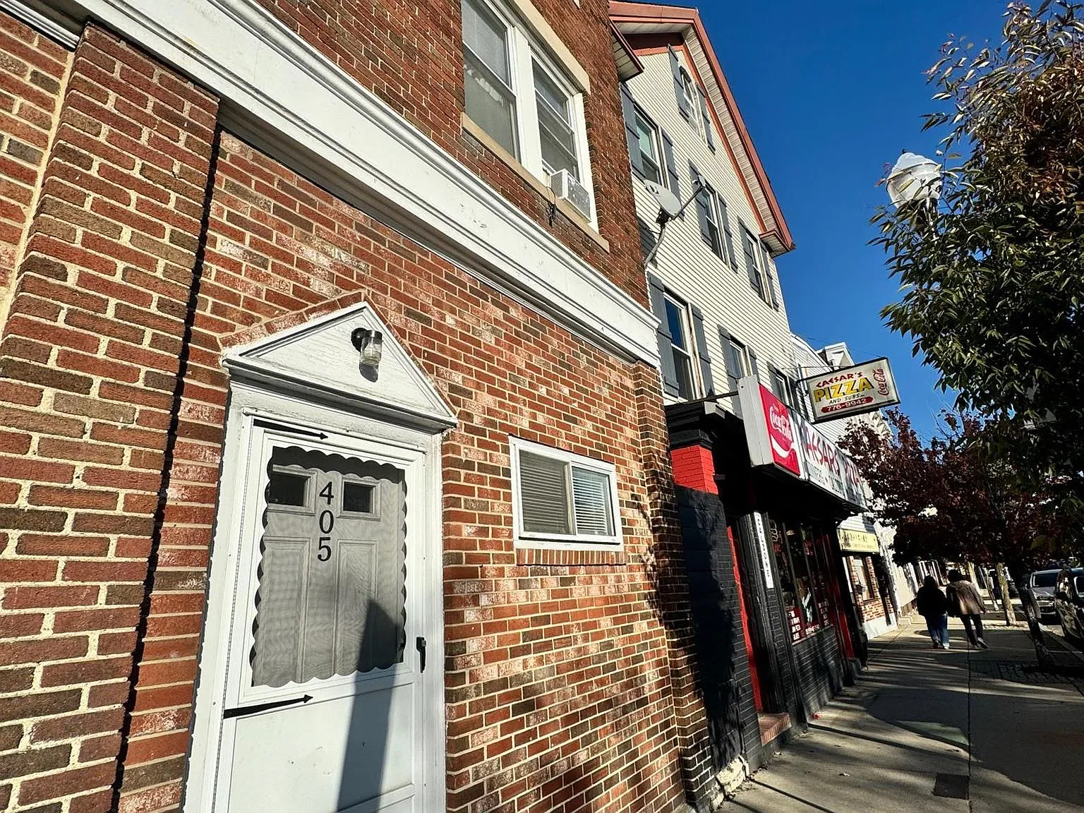Studio, 400 sqft, $2,050 — Photo 2