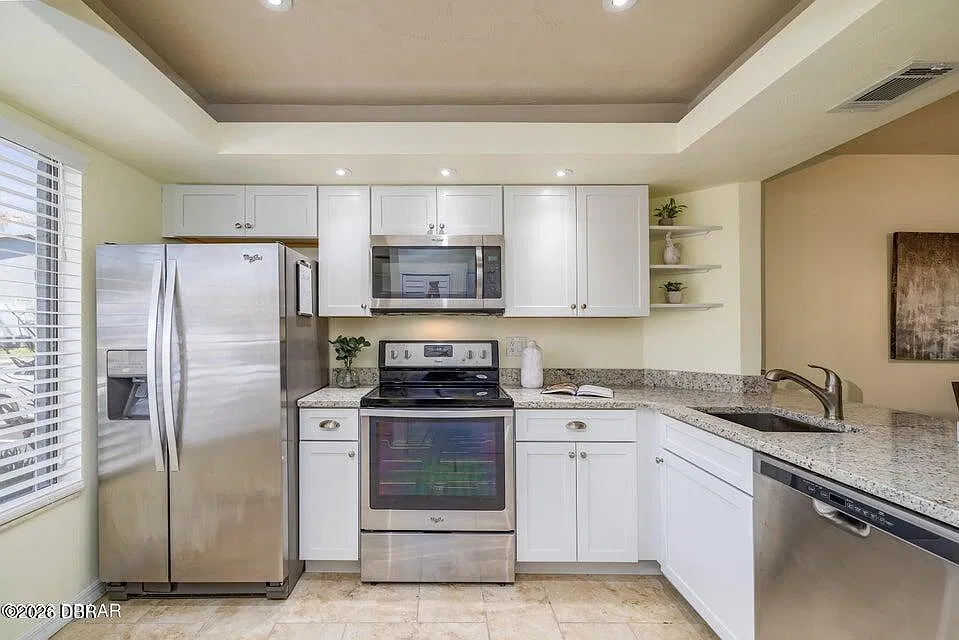 2 bed, 2.0 bath, 1156 sqft, $1,800 — Photo 4
