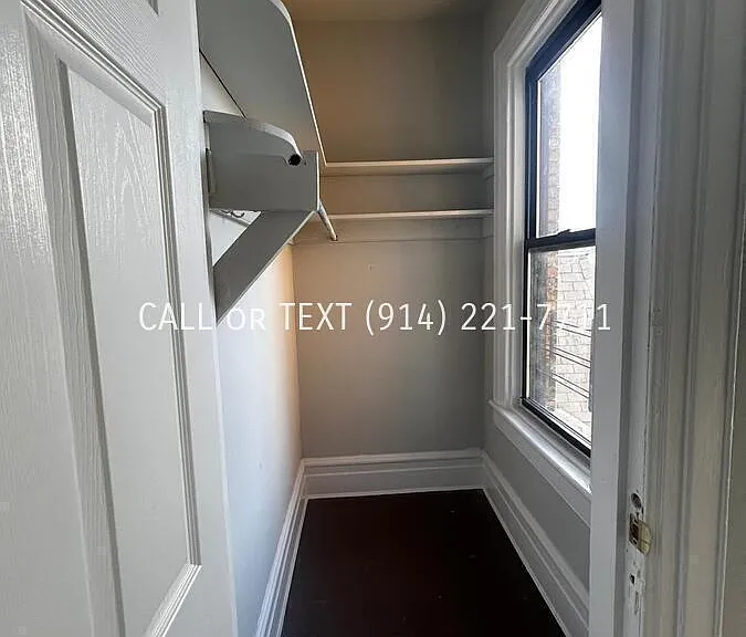 176 Palisade Ave — Photo 2