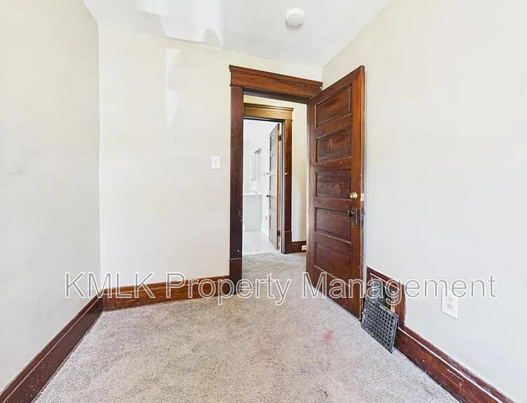 701 Kling St — Photo 39