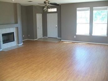 3rd image of 2312 Pecan Dr