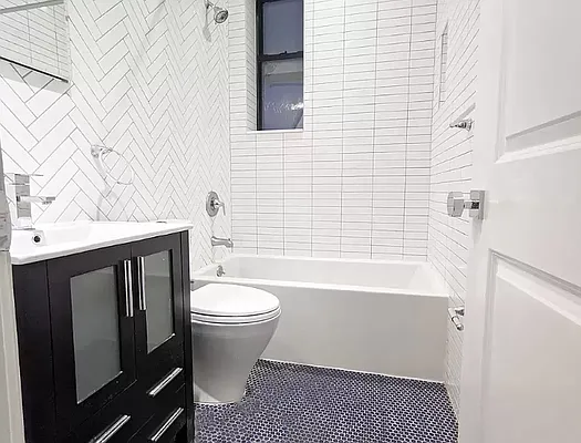 Rented by Avenues Real Estate | media 18