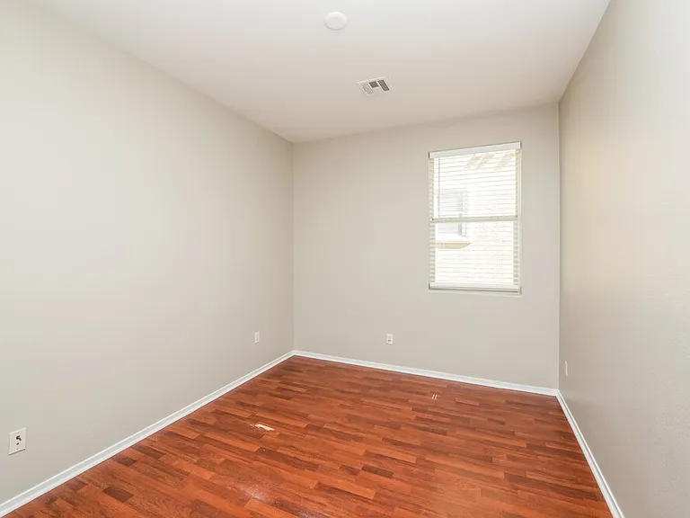 6604 Frances Celia Ave — Photo 12