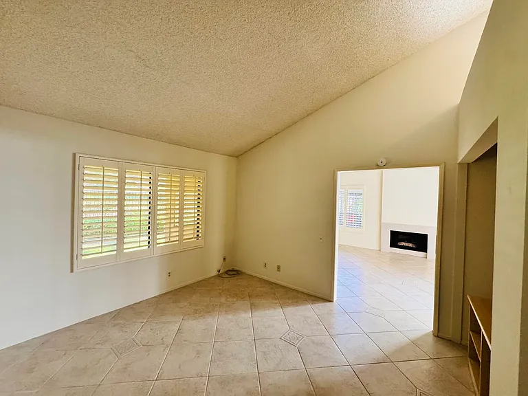 4328 Forest Oaks Dr — Photo 8