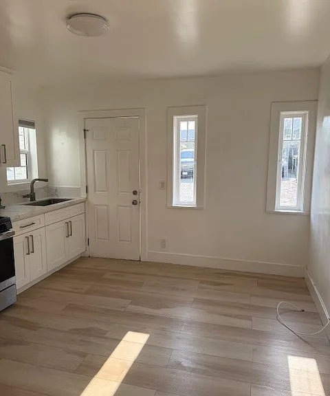 777 N Los Robles Ave #10 — Photo 3